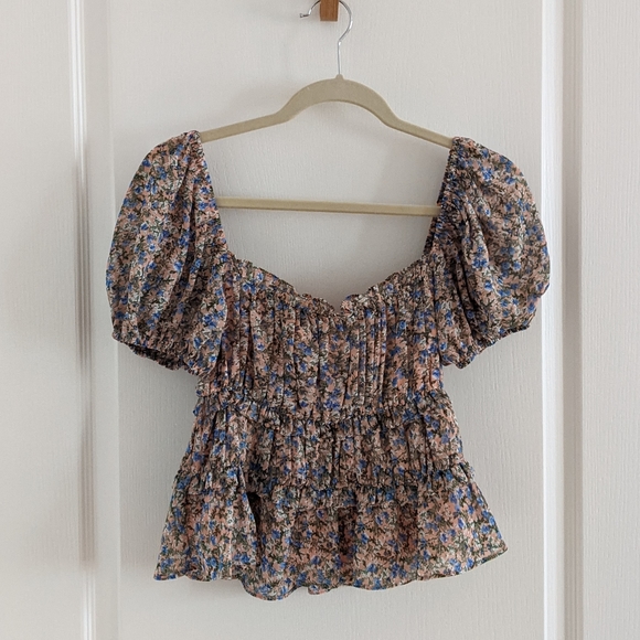 Astr Tops - S O L D🏷️NEW ASTR The Label ruffle ruched blouse (size XS)